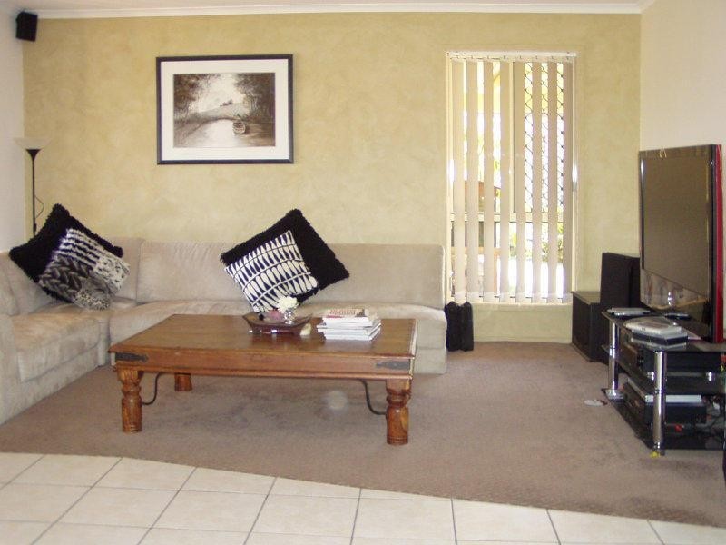 23 Audrey Avenue, Helensvale QLD 4212