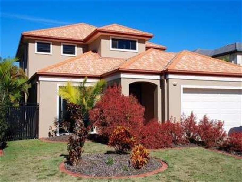 22 The Peninsula, Helensvale QLD 4212