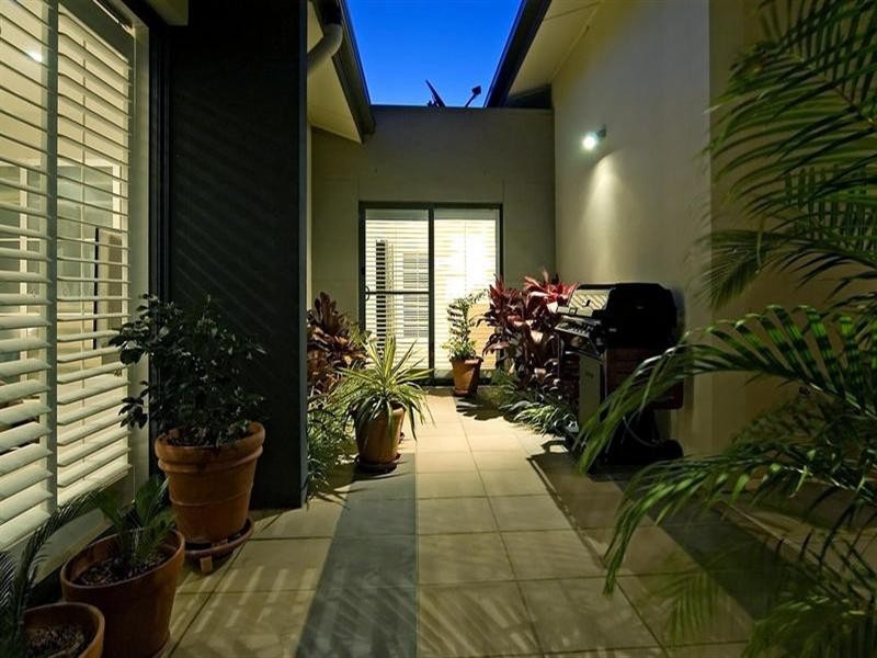 6115 Trasimeno Avenue, Hope Island QLD 4212