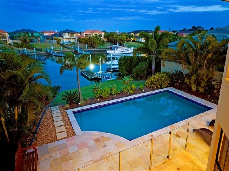 2138 Beaufort Way, Hope Island QLD 4212