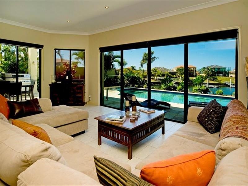 2138 Beaufort Way, Hope Island QLD 4212