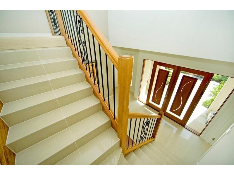 2559 Cressbrook Drive, Hope Island QLD 4212