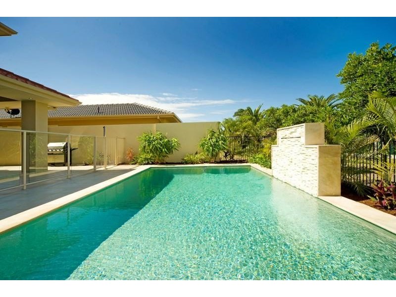 2559 Cressbrook Drive, Hope Island QLD 4212