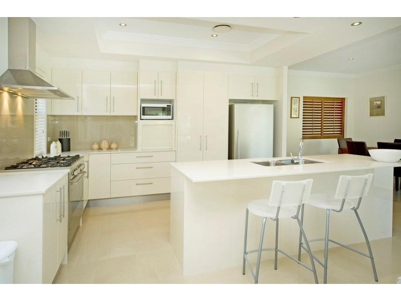 2559 Cressbrook Drive, Hope Island QLD 4212