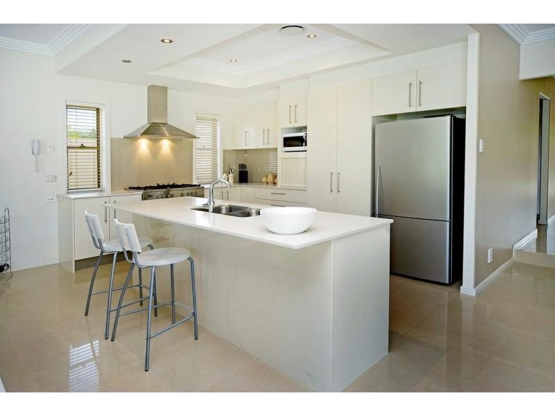 2559 Cressbrook Drive, Hope Island QLD 4212