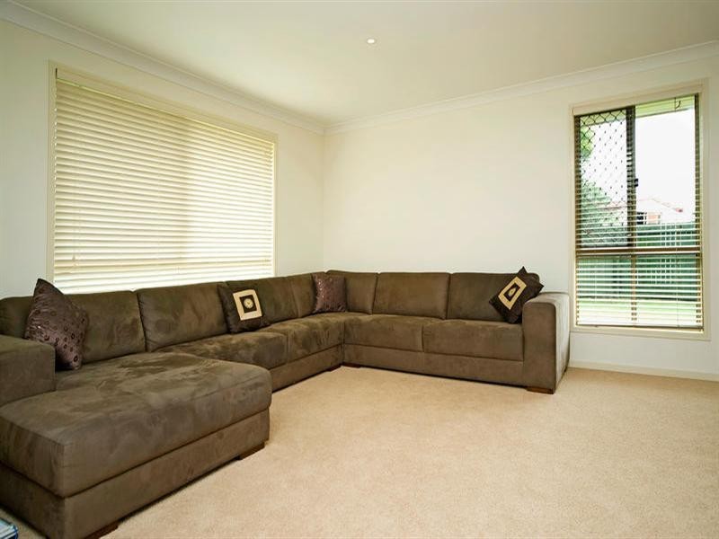 3 Rosswood Court, Helensvale QLD 4212