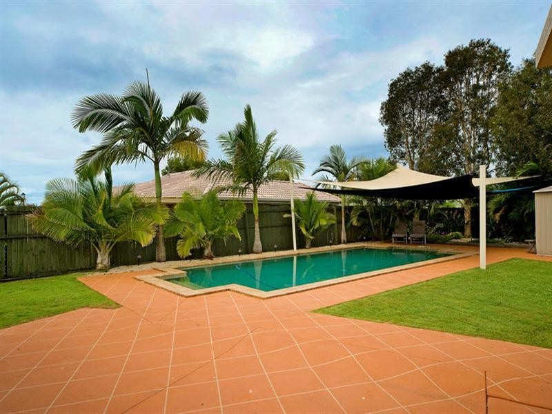 3 Rosswood Court, Helensvale QLD 4212