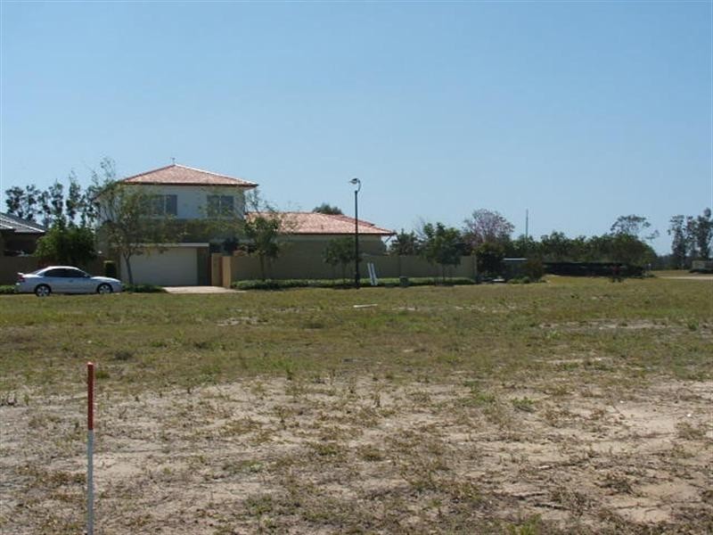 23 Pearl Beach Drive, Hope Island QLD 4212