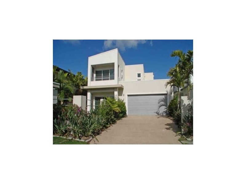 7 Coomera Court, Helensvale QLD 4212