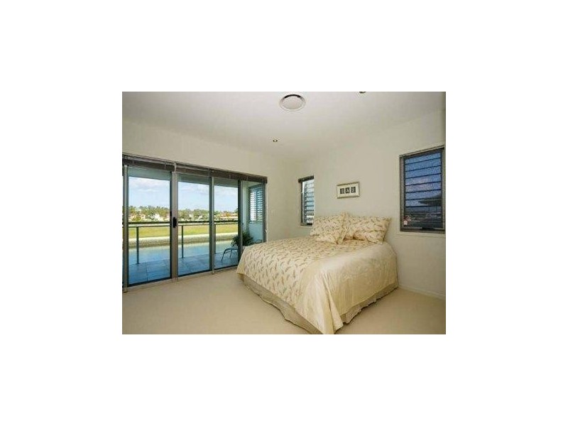 7 Coomera Court, Helensvale QLD 4212