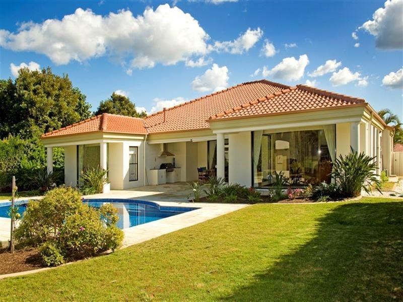 3163 Riverleigh Drive, Hope Island QLD 4212