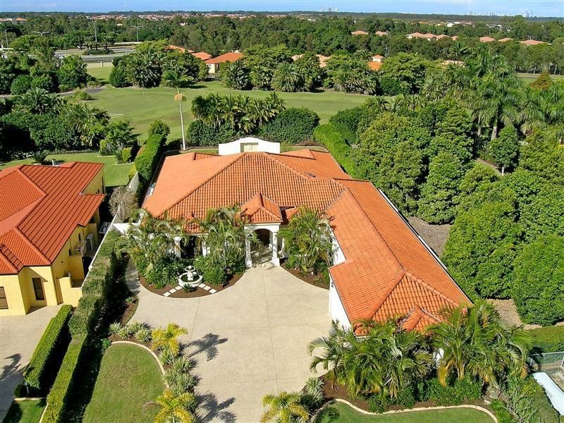 3163 Riverleigh Drive, Hope Island QLD 4212