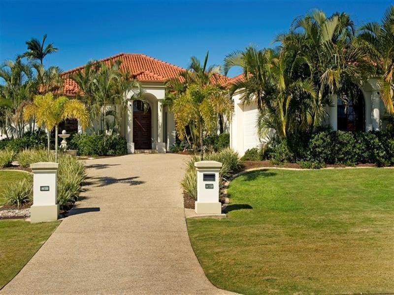 3163 Riverleigh Drive, Hope Island QLD 4212