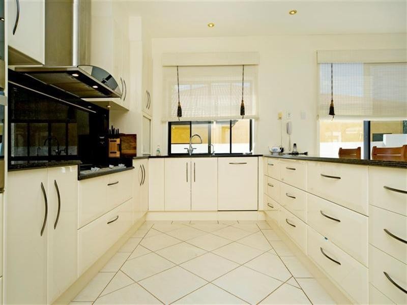 3163 Riverleigh Drive, Hope Island QLD 4212