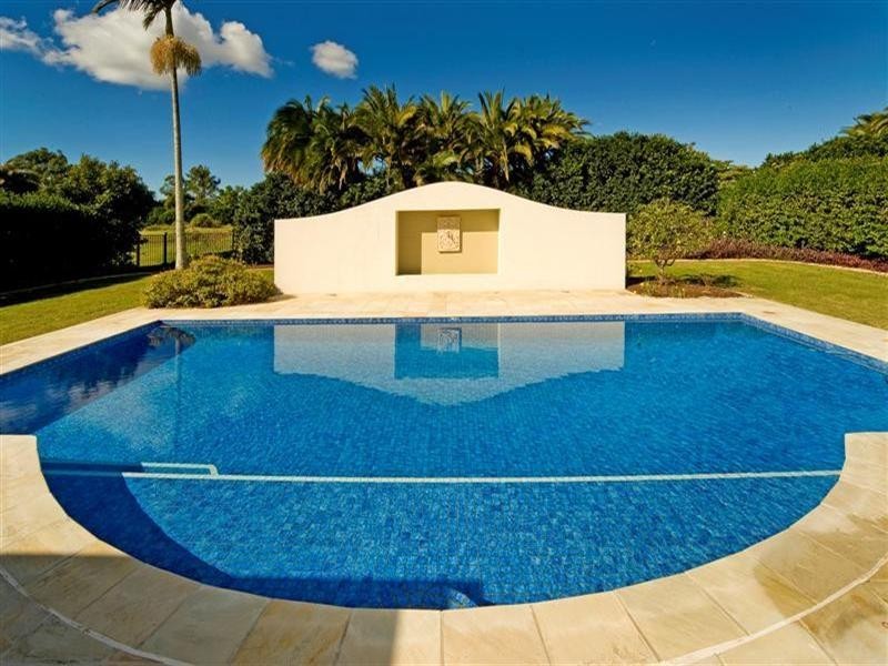 3163 Riverleigh Drive, Hope Island QLD 4212