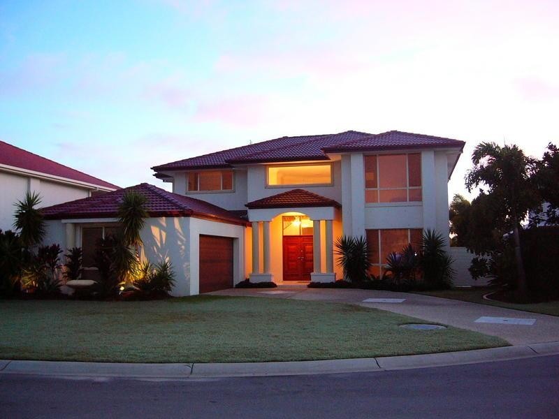 9 Pipers Point, Hope Island QLD 4212