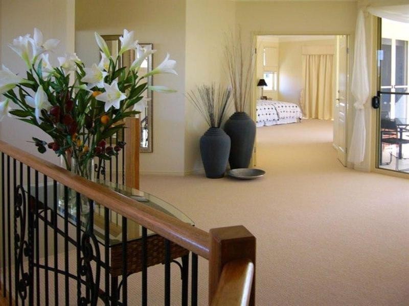 9 Pipers Point, Hope Island QLD 4212