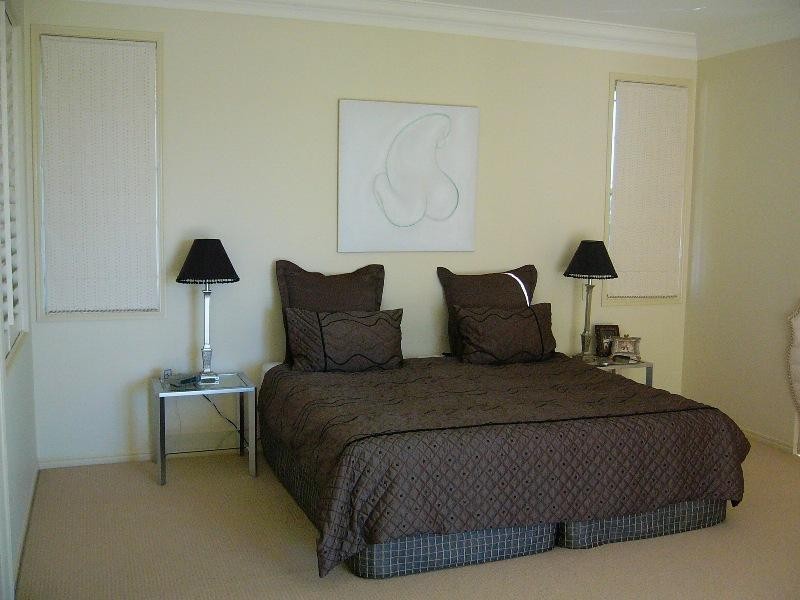 9 Pipers Point, Hope Island QLD 4212