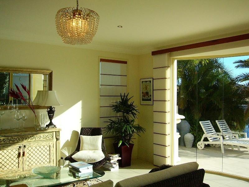 9 Pipers Point, Hope Island QLD 4212