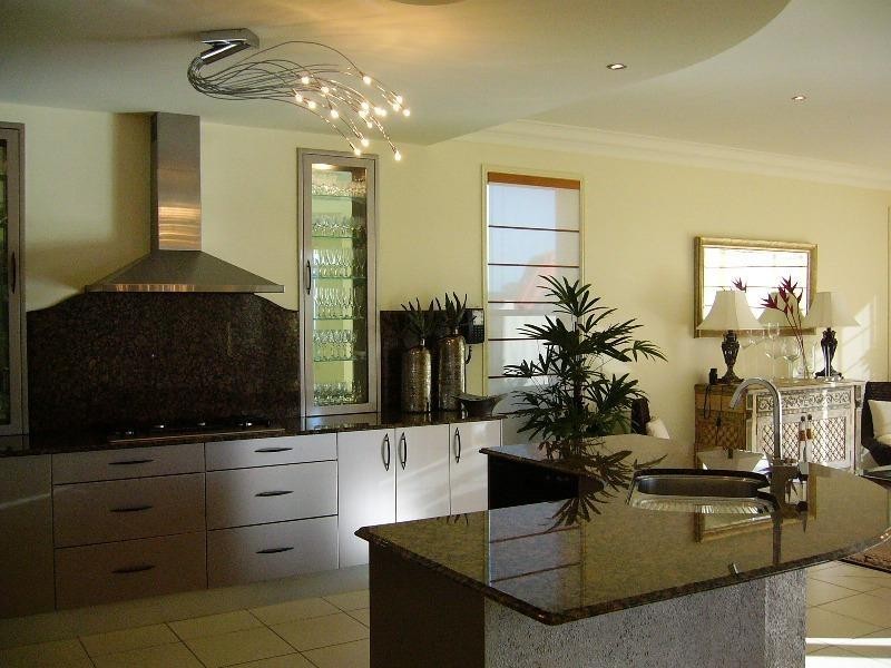 9 Pipers Point, Hope Island QLD 4212