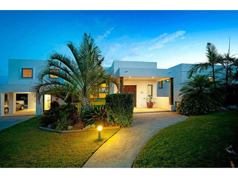 16 Grandview Terrace, Tallai QLD 4213