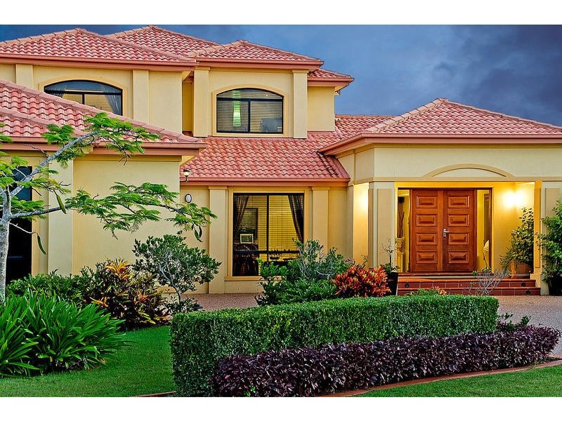 2114 Fernlea Close, Hope Island QLD 4212