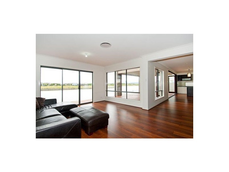 66 Palladium Boulevard, Hope Island QLD 4212