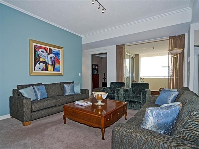 1780 Rialto Quay Drive, Hope Island QLD 4212