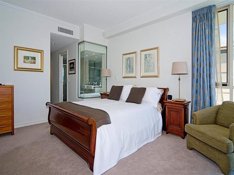 1780 Rialto Quay Drive, Hope Island QLD 4212