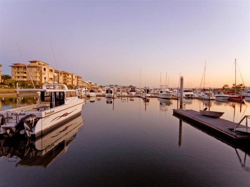 1780 Rialto Quay Drive, Hope Island QLD 4212