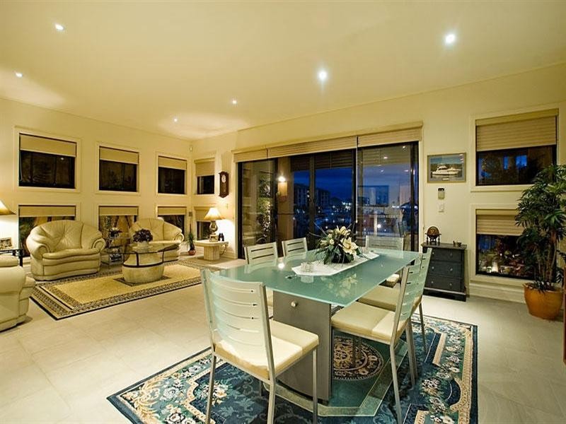 1512 Rosebank Way, Hope Island QLD 4212