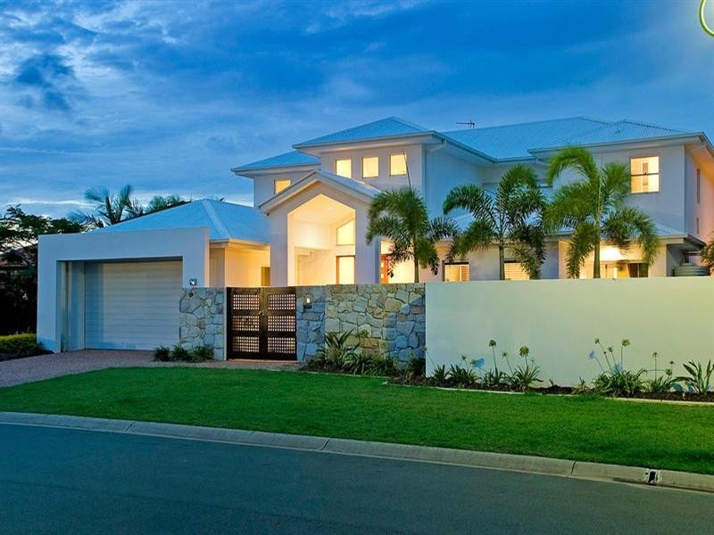 16 Eastpark Waters, Helensvale QLD 4212