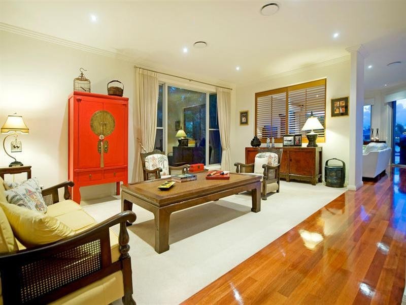 16 Eastpark Waters, Helensvale QLD 4212