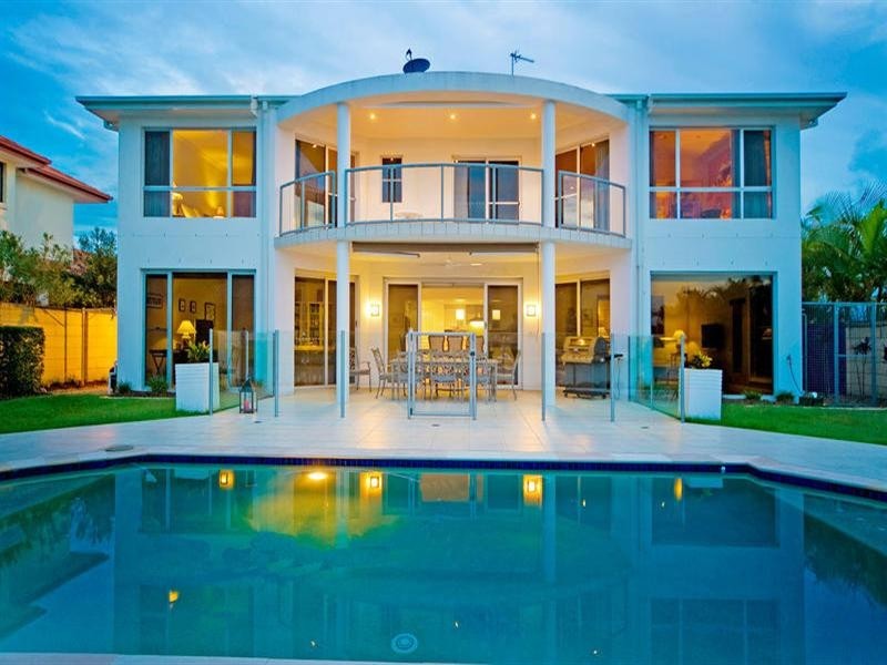 16 Eastpark Waters, Helensvale QLD 4212