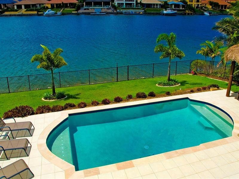 16 Eastpark Waters, Helensvale QLD 4212