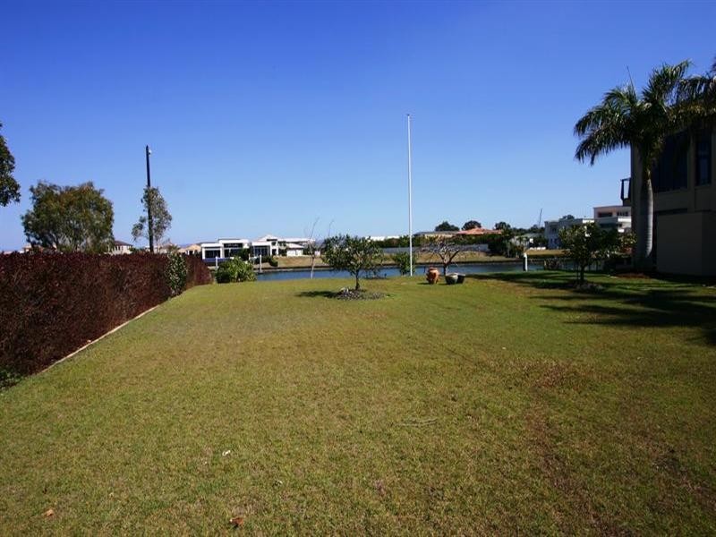 1668 Riverdale Drive, Hope Island QLD 4212