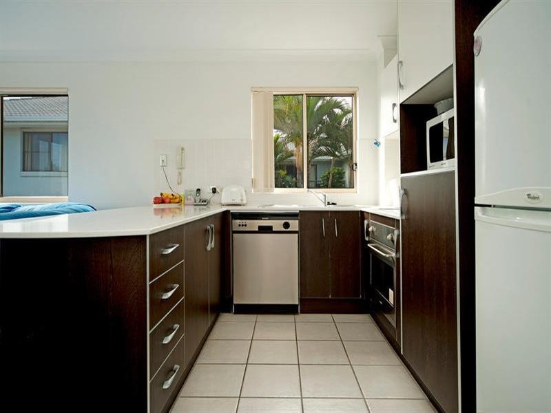 6/20 Oleander Avenue, Biggera Waters QLD 4216
