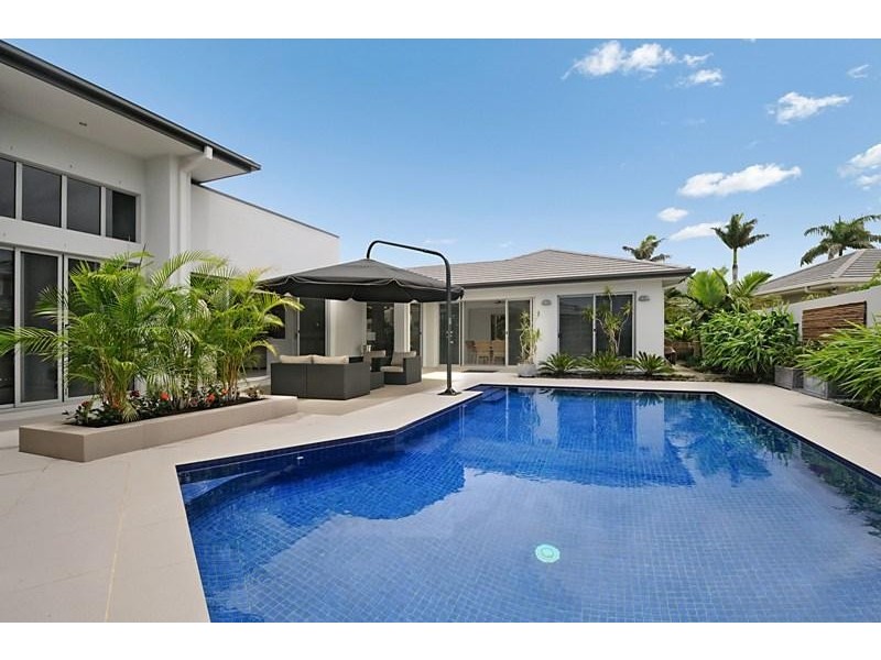 2201 Taromeo Court, Hope Island QLD 4212