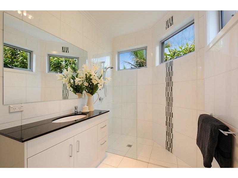 2201 Taromeo Court, Hope Island QLD 4212