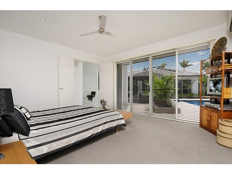 2201 Taromeo Court, Hope Island QLD 4212