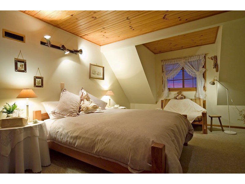 246 Macdonell Road, Eagle Heights QLD 4271