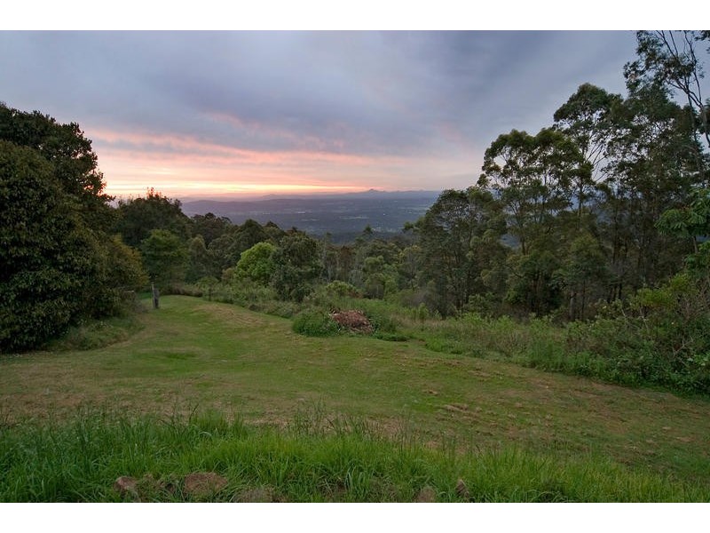 246 Macdonell Road, Eagle Heights QLD 4271