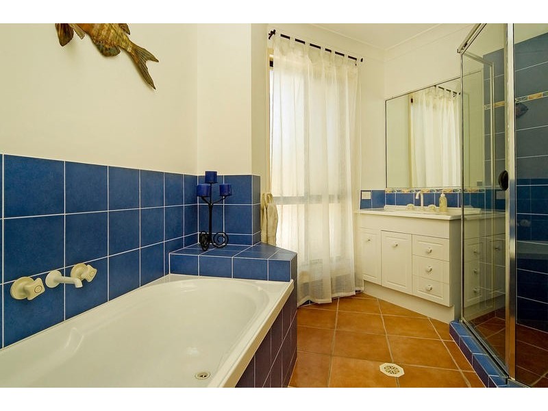 15 Audrey Avenue, Helensvale QLD 4212