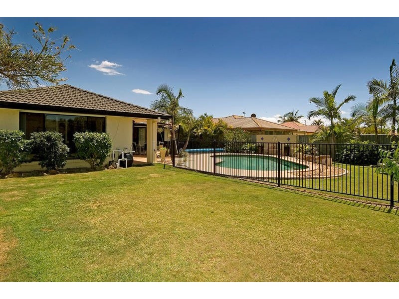 15 Audrey Avenue, Helensvale QLD 4212