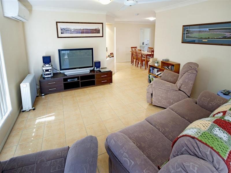 2/74 Karall Street, Ormeau QLD 4208