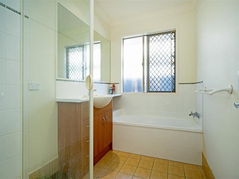 2/74 Karall Street, Ormeau QLD 4208