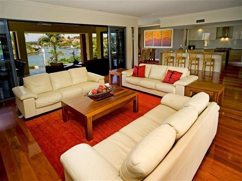 2329 Cressbrook Drive, Hope Island QLD 4212