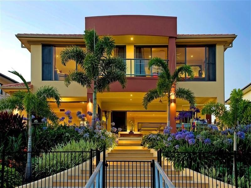 2329 Cressbrook Drive, Hope Island QLD 4212