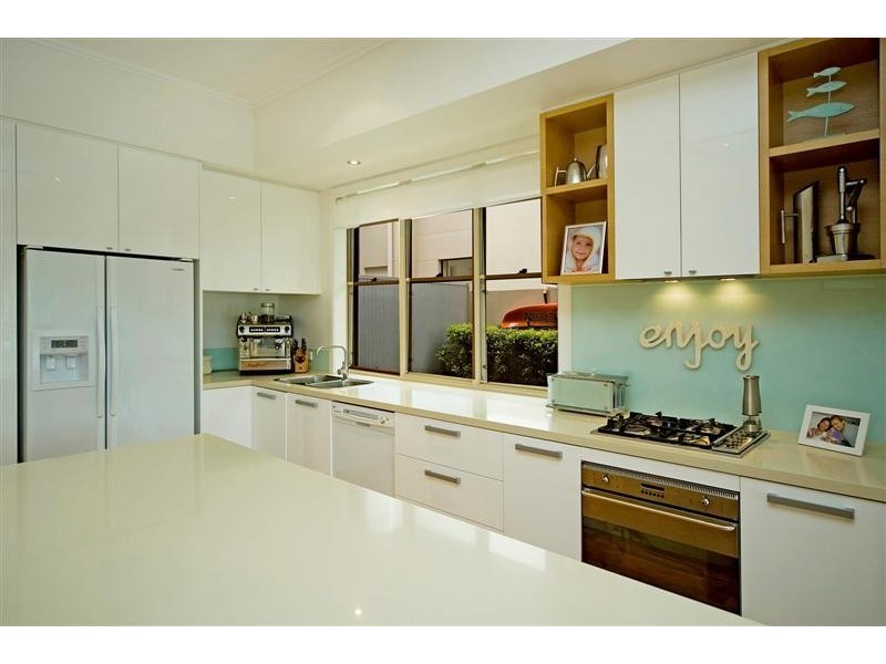 6094 Lugano Drive, Hope Island QLD 4212