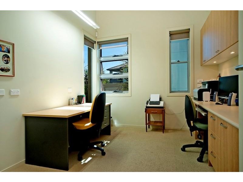 6162 Lugano Drive East, Hope Island QLD 4212